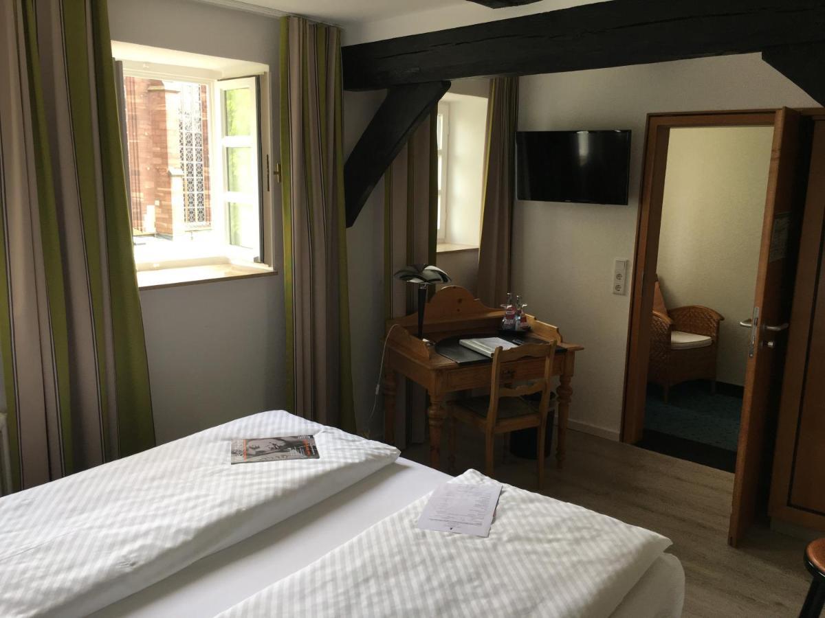 Hotel Alt Warburg Extérieur photo