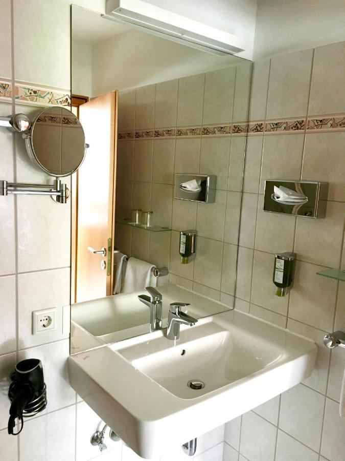 Hotel Alt Warburg Extérieur photo