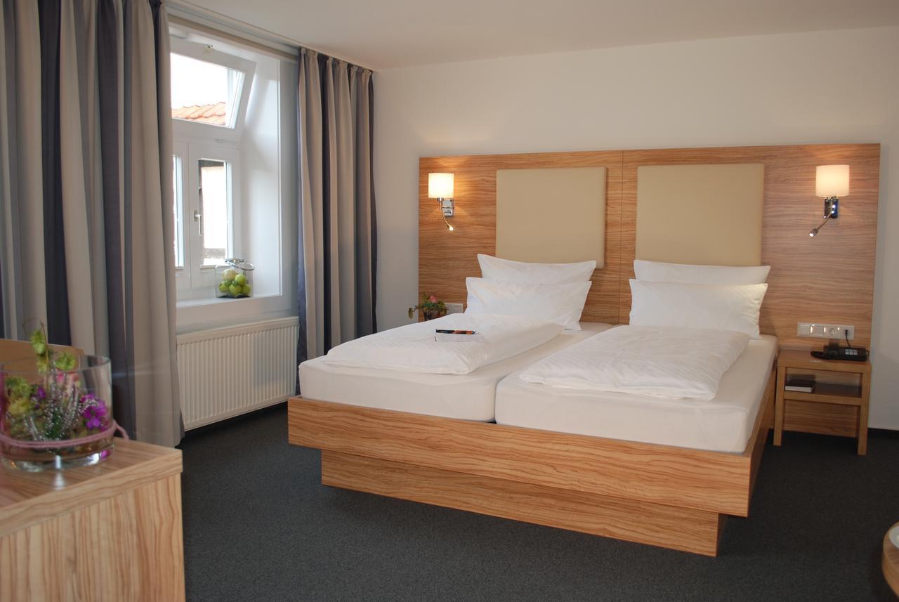 Hotel Alt Warburg Extérieur photo