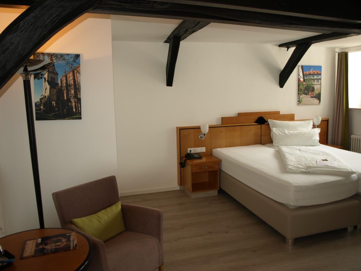 Hotel Alt Warburg Extérieur photo