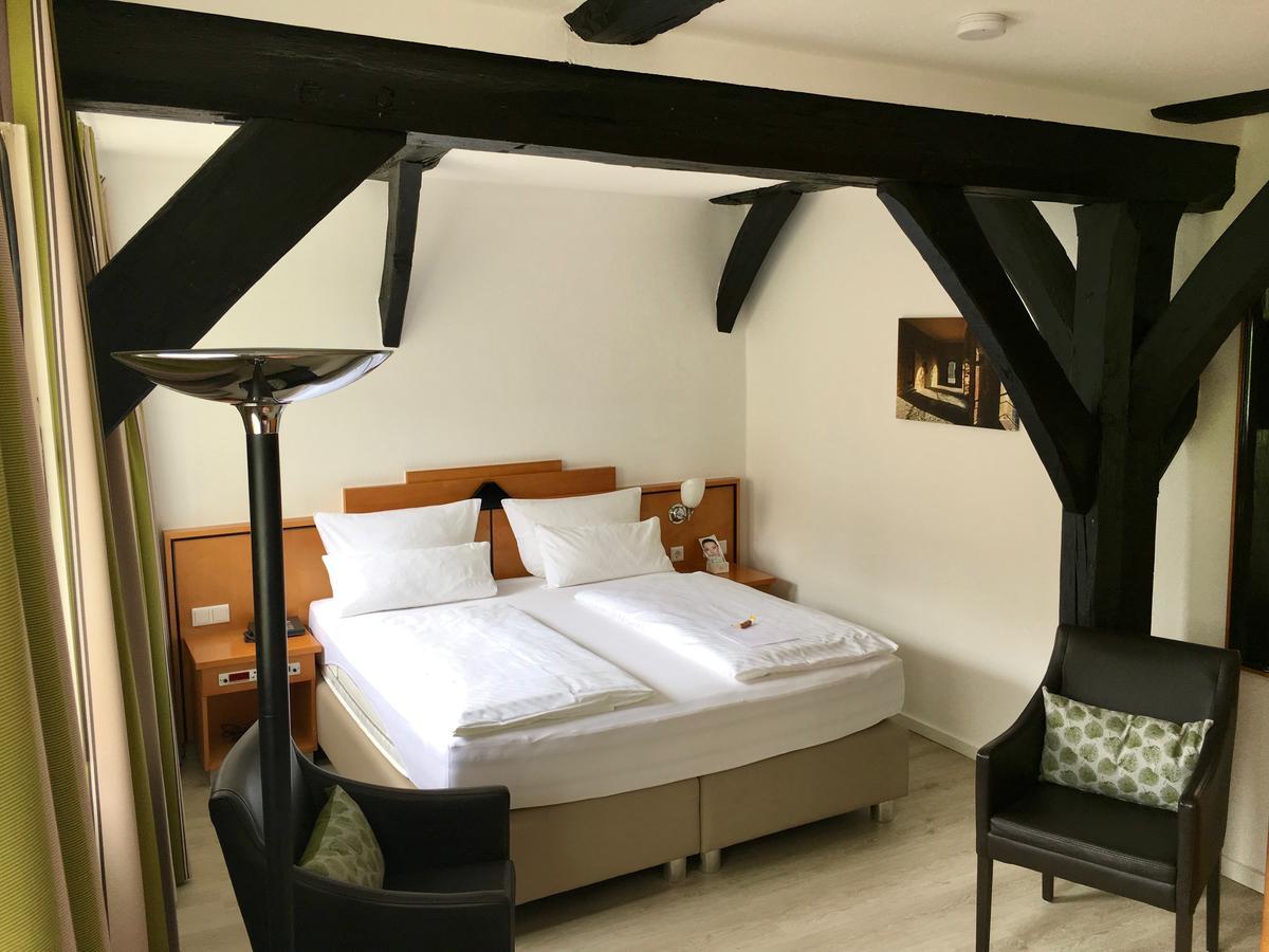 Hotel Alt Warburg Extérieur photo