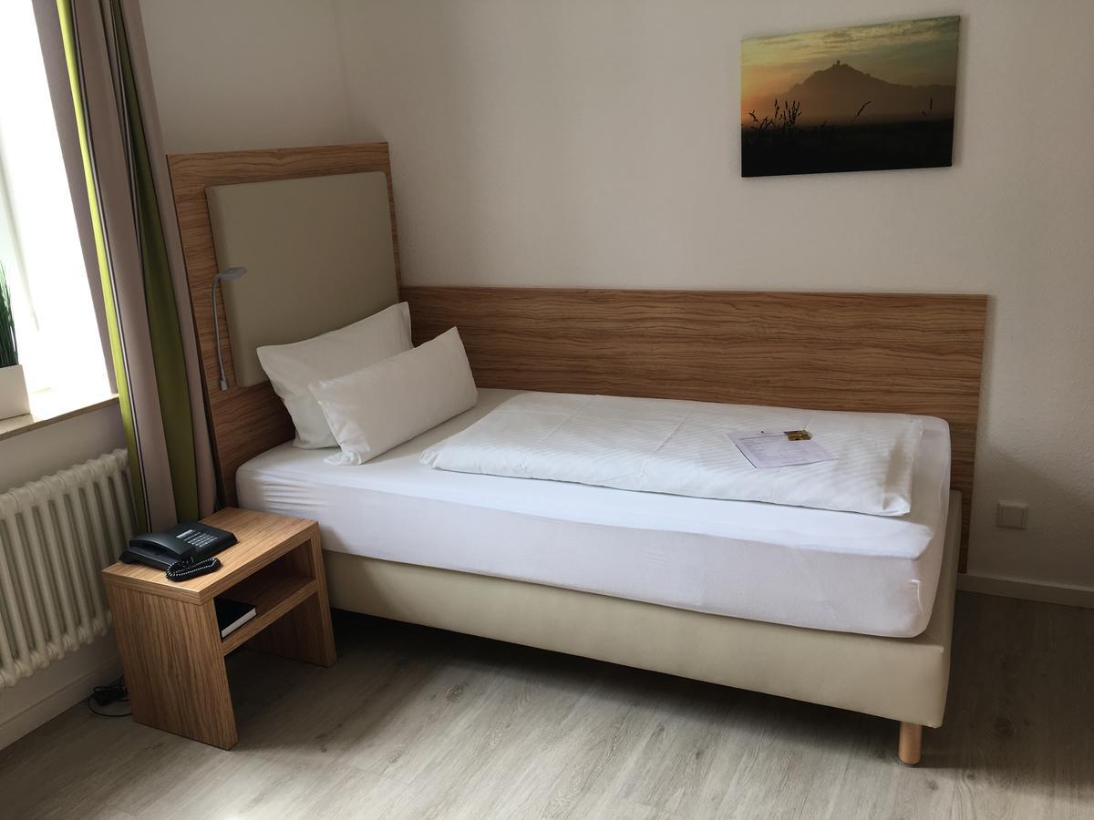 Hotel Alt Warburg Extérieur photo